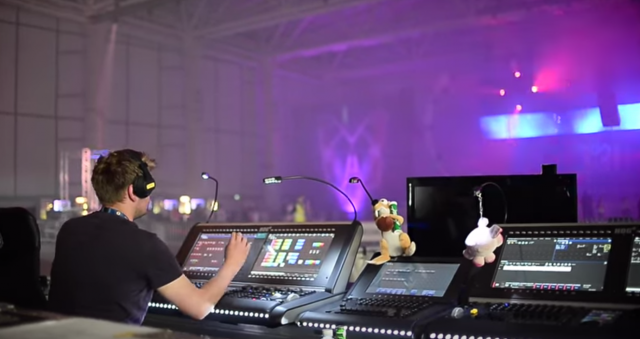 "Vain" napin painamista.