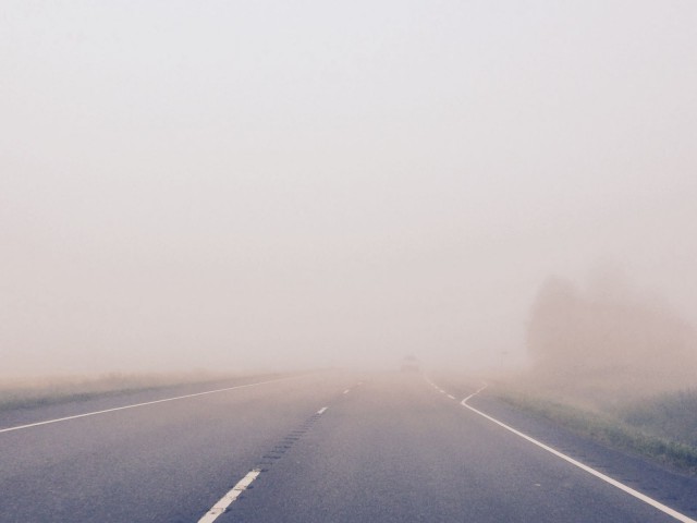 Tie jota kuljen, ei aina näy selkeästi mutta siitä huolimatta voin tänään luottavaisena kulkea sitä.