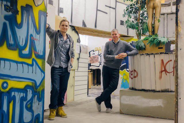 Pekka Suomalainen (vas.) ja Phillip W. Clifford pyörittävät The Back Alley CQC:tä.