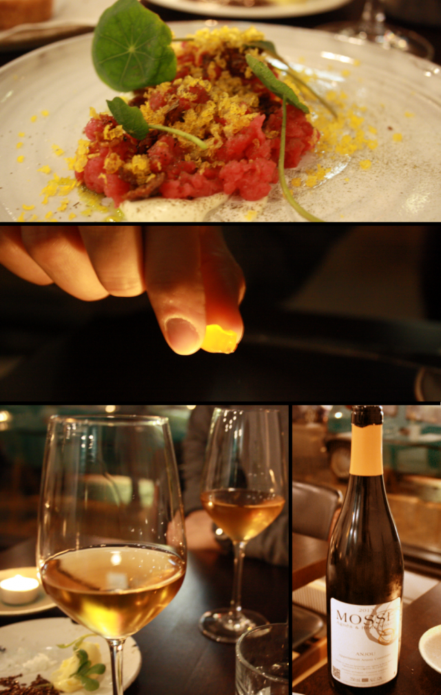 RAAKAKYPSYTETTYÄ NAUTAA, etikoitua hapankermaa, graavattua keltuaista, perunan kuoret rapeutettuna / Pala graavattua keltuaista / Anjou Blanc Rene Mosse 2013