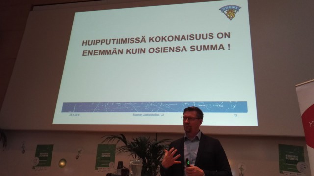 Huipputiimissä kokonaisuus on enemmän kuin osiensa summa - Jukka Jalonen, Leijonat, Jääkiekkoliitto