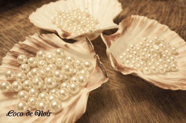 Helmiä ja simpukoita