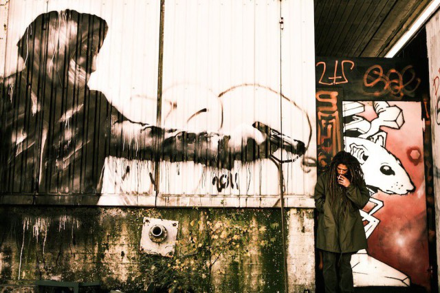 Juno Antti Jokisen Pahan kukat -elokuvassa.