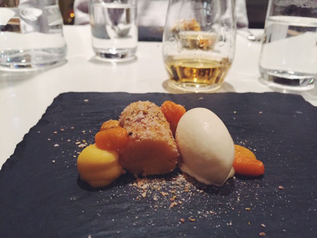 Spisin tyrnijälkiruokaa voi kuvailla yhdellä sanalla: paras.