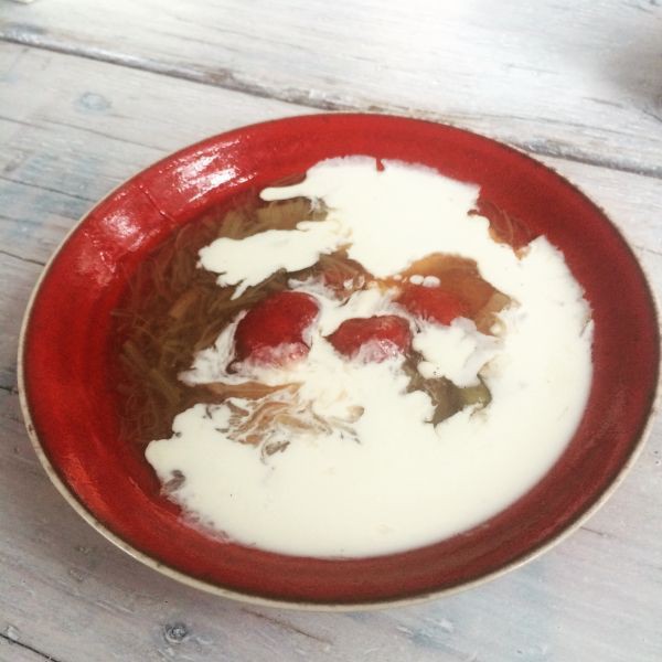 Raparperi kuuluu kesään