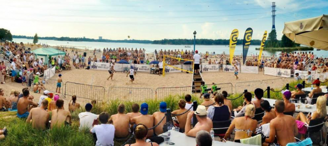 Vuonna 2014 beach volleyta pelattiin Hietsussa.