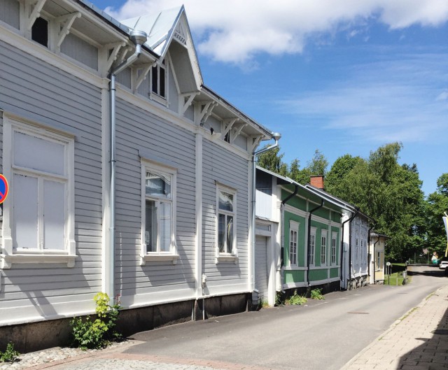 Vanha Rauma puutaloineen on suloinen ilmestys.