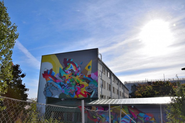 GraffitiSTHLM jätti jälkensä Vallilan Sysmänkujalle.