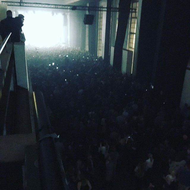 Ruger Hauer loi Kaapelitehtaalle maagisen tunnelman hautajaiskeikallaan