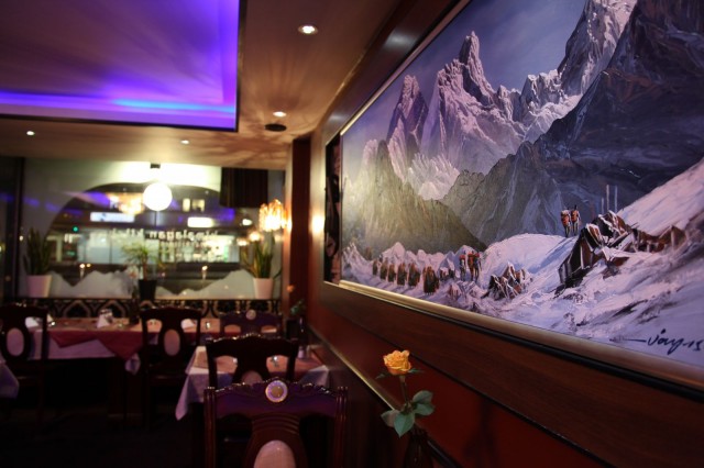 Himalayan Kitchen sijaitsee vain kivenheiton päässä torilta.