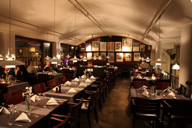 Pippurimyllyn ruokasali on säilynyt vuosien saatossa hyvin pitkälti samanlaisena. Tunnelma on ainutlaatuinen.