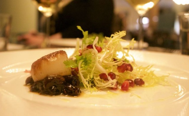 Alkuruokana nappisuoritus