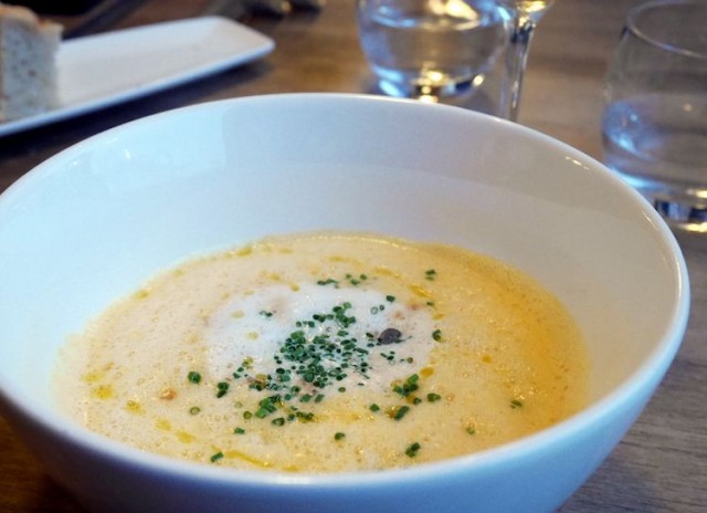 Kuohkea kurpitsakeitto alkuun