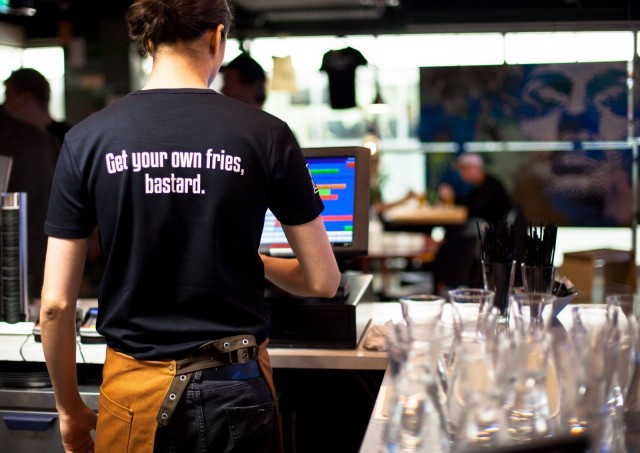 Osta omat ranut! (Lucky Bastard / Facebook)