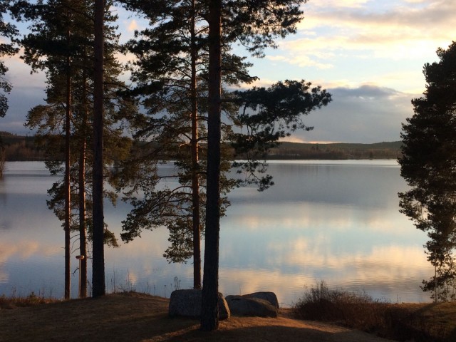 Miksi niin moni meistä taistelee elämässä yksin, kun yhdessä selviämme lopulta mistä tahansa.