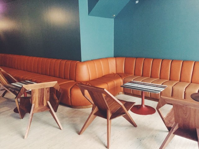 Jackie on tyylikäs loungebaari.