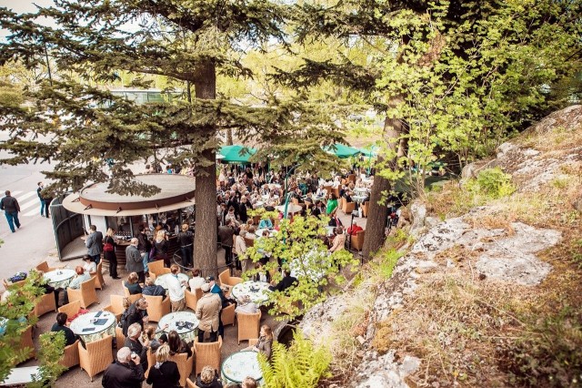 Terassilla käy vilinä!