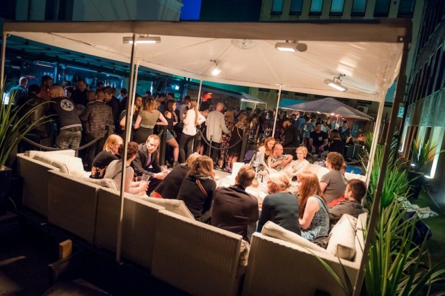 ... ja hämärän tullen.