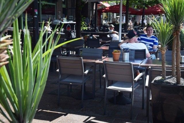 Coloradon terassilla voi syödä rouheaan jenkkityyliin.