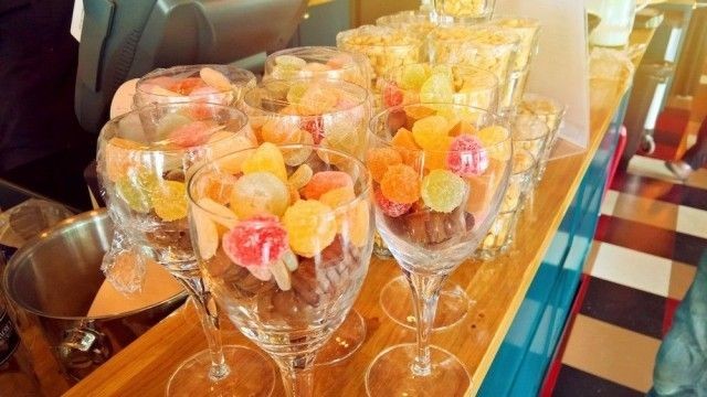 Kapsäkistä saa myös pientä naposteltavaa.