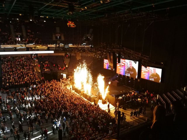 Tubecon Awardseissa palkittiin ansioituneita tubettajia.