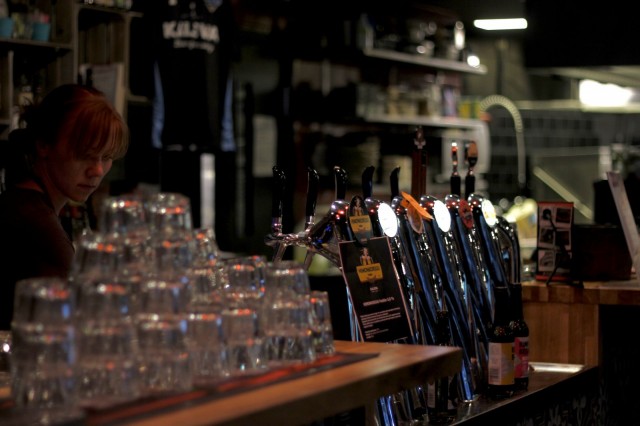 Huurteen hanoista saa todellisia lähituotteita, nimittäin samassa talossa pantuja oluita.