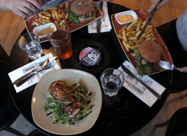 SYÖ!-annoksissa on jokaisille jotakin: lihaa, äyriäisiä ja vegaaniruokaa.