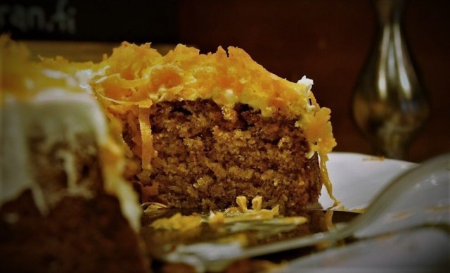 Mehevää porkkanakakkua