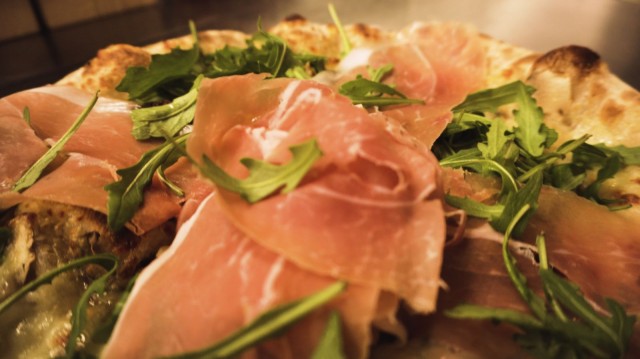 Suurin osa Baccon pizzojen raaka-aineista tuodaan suoraan italialaisilta tuottajilta.