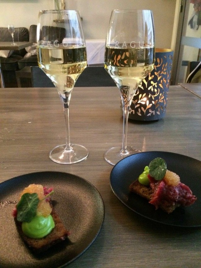 GastroApproilla nautitaan maisteluannoksia opiskelijahintaan.