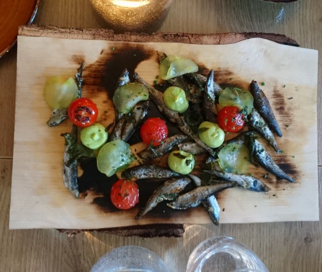 Muikkuja. Olikohan tämä sittenkin se paras annos... vaikea päättää