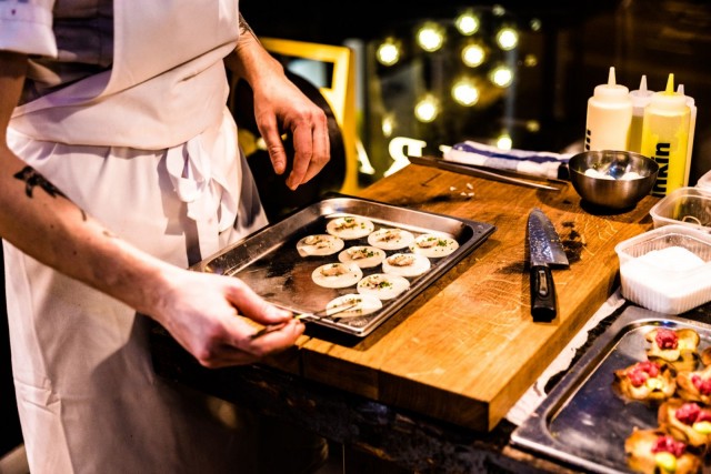 Nuoret kokit valitaan Starter Pop Upiin avoimen kilpailun kautta.