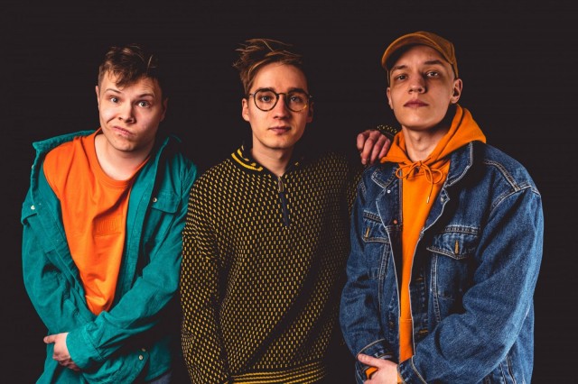 Justimuksen kolmikko eli Sami Harmaala (vas.), Juho Nummela ja Joose Kääriäinen.