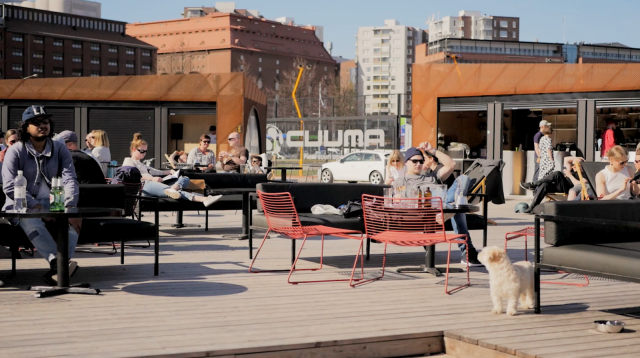 Leblonista saa pian myös ruokaa.