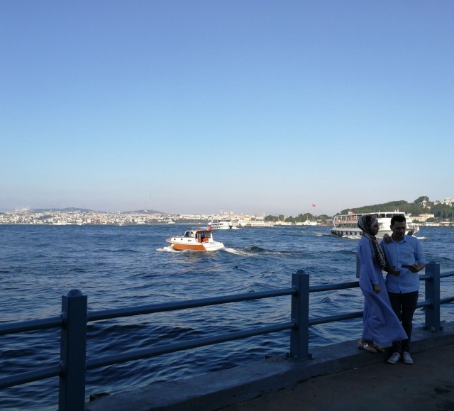 Bosborinsalmella on paljon veneliikennettä välimeren ja mustanmeren välillä.