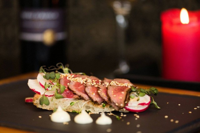 Rafael's Steakhouse & Bistro: Beef Tataki