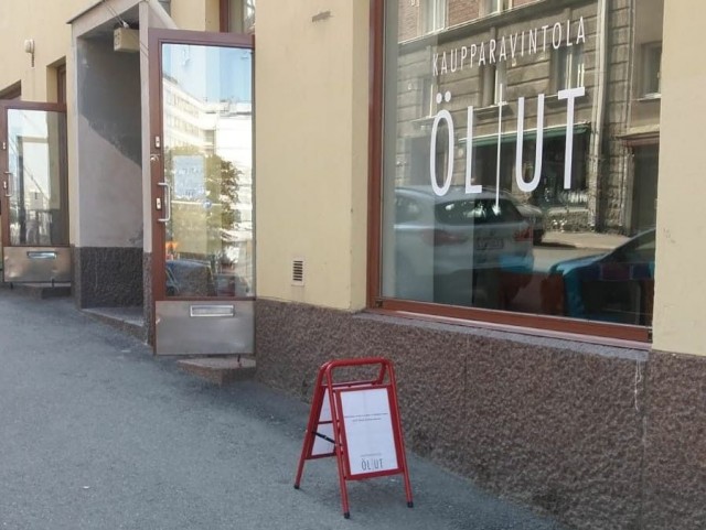 Öl Utissa voi piipahtaa edullisesti oluella ja ostaa maisteltavaa myös kotiin.