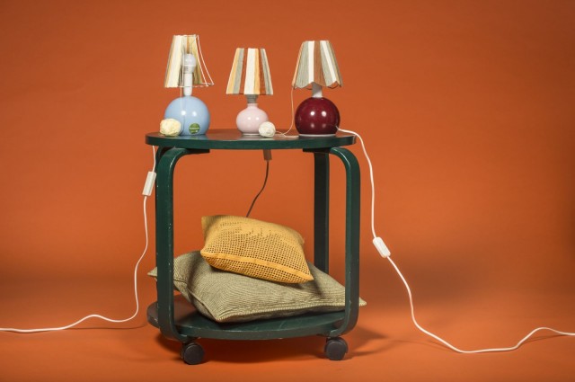 Mallikodissa on tarjolla ideoita käsillä tekemiseen. Esimerkkinä nämä Marjo Mainingin lampun varjostimet.