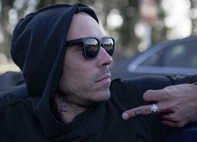 RAJA eli laulaja-lauluntekijä Teemu Rajamäki tukee Suostumus 2018 -kampanjaa.