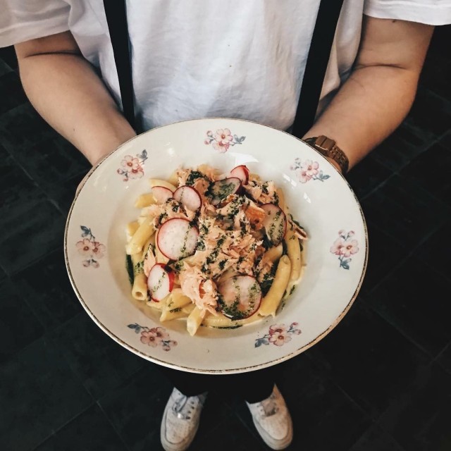 Bruket Cafe tarjoaa mahdollisuuksia myös työkokeilijoille.