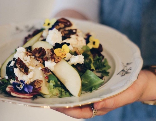 Bruket Cafen lounaalla on huomioitu monenlaiset erityisruokavaliot.