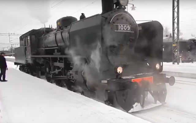 Höyryveturi HR1 1009 eli tunnetummin Ukko-Pekka