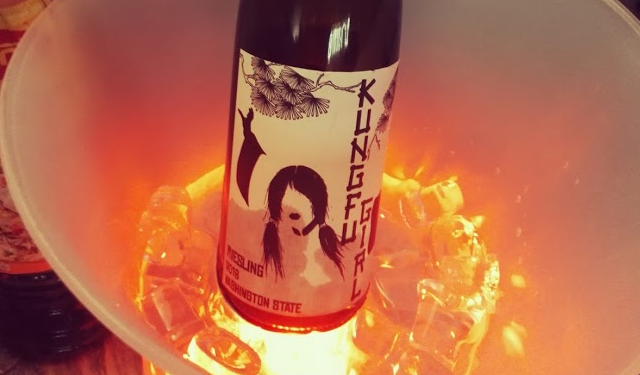 Myös Kungfu girliä oli kiva siemailla ruokia odotellessa