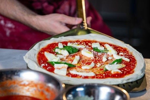 Pizzeria Lucan pizzoissa maistuvat tuoreet raaka-aineet.