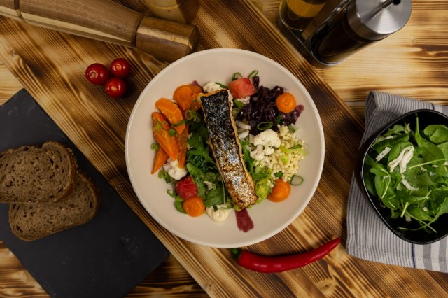 Sprout Delin Hickory-lohisalaatti