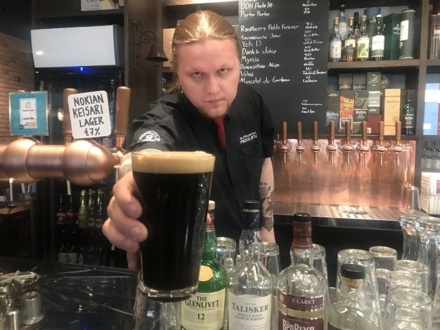 Atte Erkkilä tarjoilee laatumärkää myös Lönnrotinkadulla.