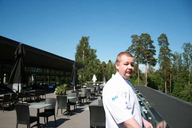 Asiakkaan elämys on paljon muutakin kuin ruoka, tietää Långvik Congress Wellness Hotellin keittiöpäällikkö Petteri Linna.