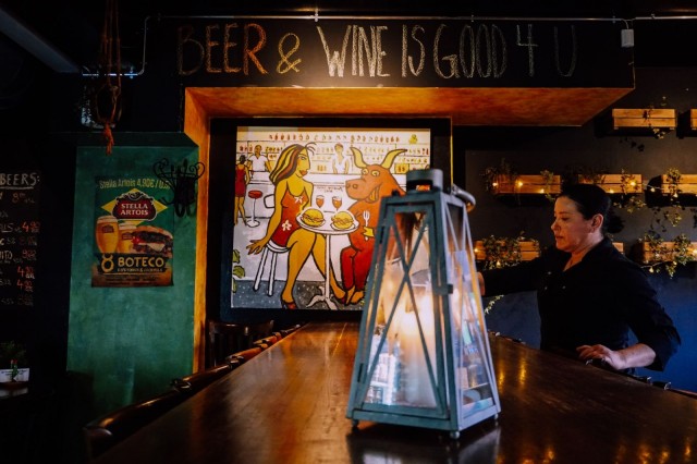 Daniela Kakko ja O Boteco tuovat brasilialaista tunnelmaa Tampereelle.