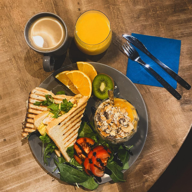 Uuden kahvilan aamupalat ovat maistamisen arvoisia.