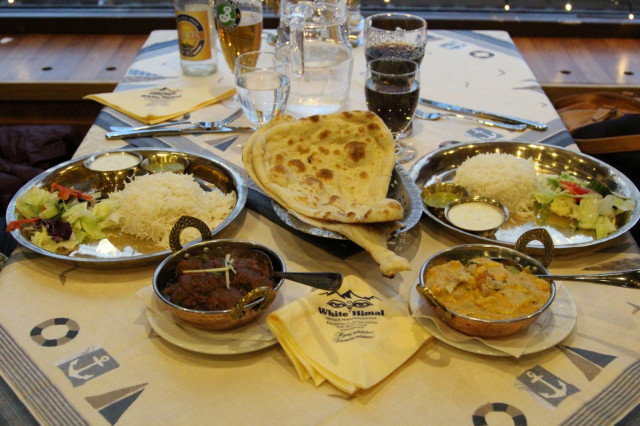 Nepalilaisia makuja pääsee maistelemaan White Himal -ravintolassa.